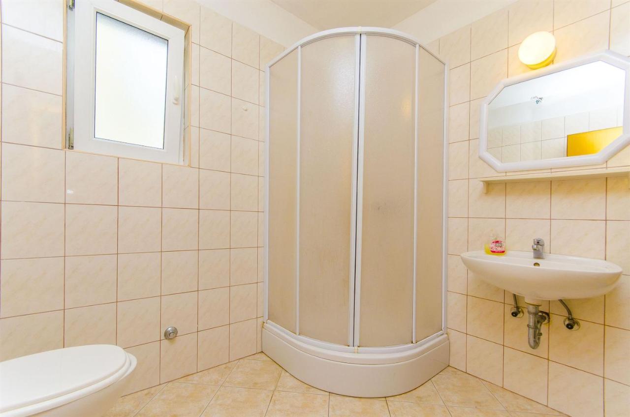 Apartments Milka スラティネ エクステリア 写真