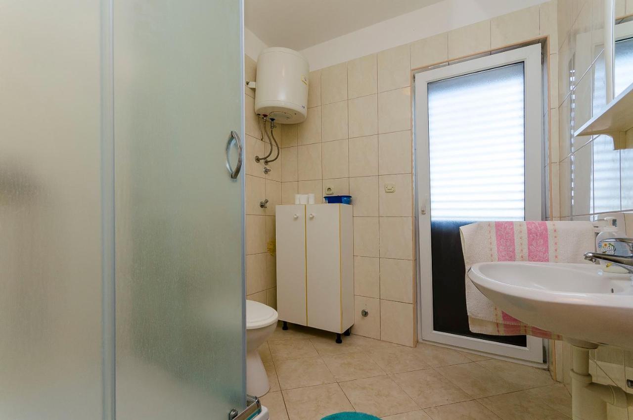 Apartments Milka スラティネ エクステリア 写真